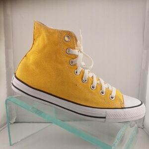 High-Top chuck Taylor Sneakers